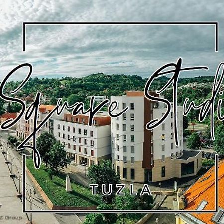 Square Studio Tuzla Luaran gambar